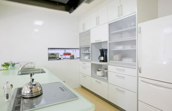 毎日使うキッチンが気持ちいい空間になるリフォーム | 千葉での塗装作業を通してお客様の暮らしを支えるニコー建装